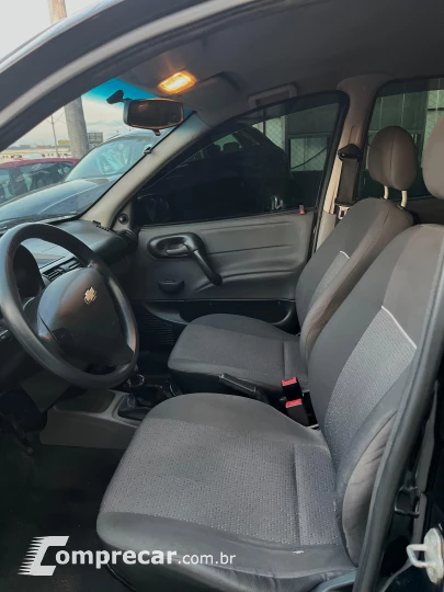 CORSA 1.0 MPFI Classic Sedan Life 8V