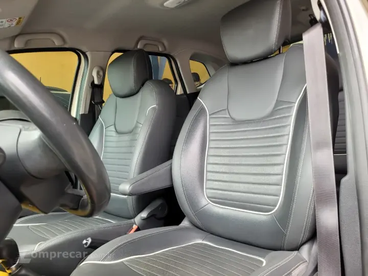 CAPTUR Intense 2.0 16V Flex 5p Aut.