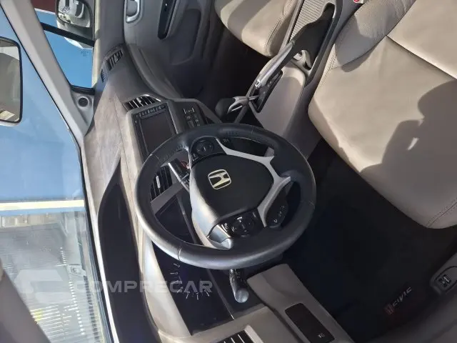 CIVIC - 1.8 EXS 16V 4P AUTOMÁTICO