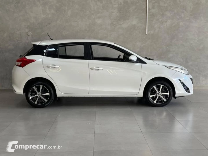 YARIS HB XS 15 AT
