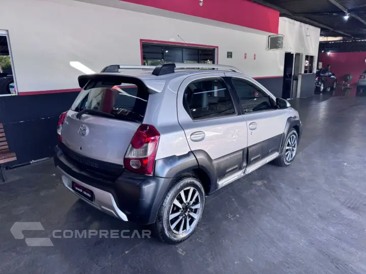Etios Cross 1.5 16V 4P