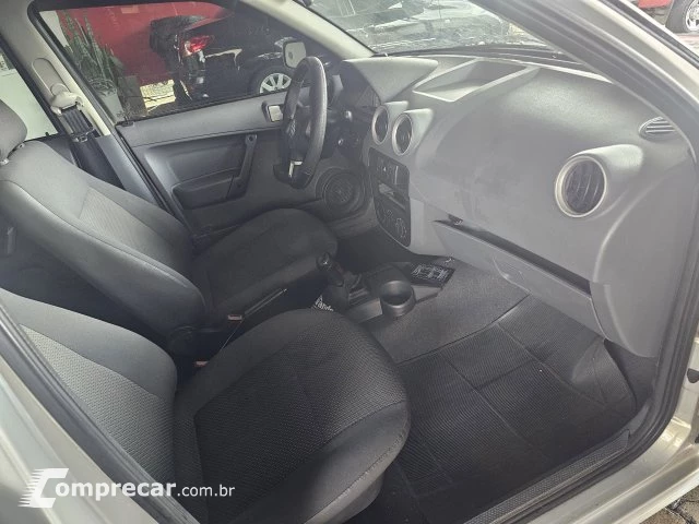 GOL - 1.0 MI 8V 4P MANUAL G.IV
