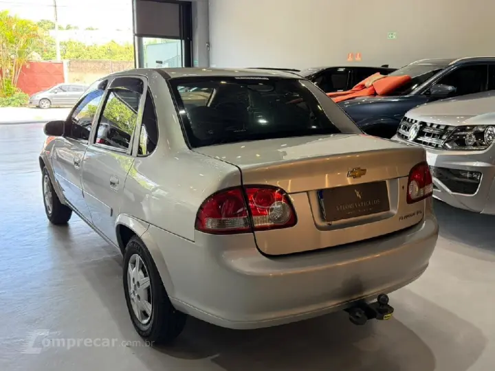 CLASSIC 1.0 MPFI LS 8V FLEX 4P MANUAL