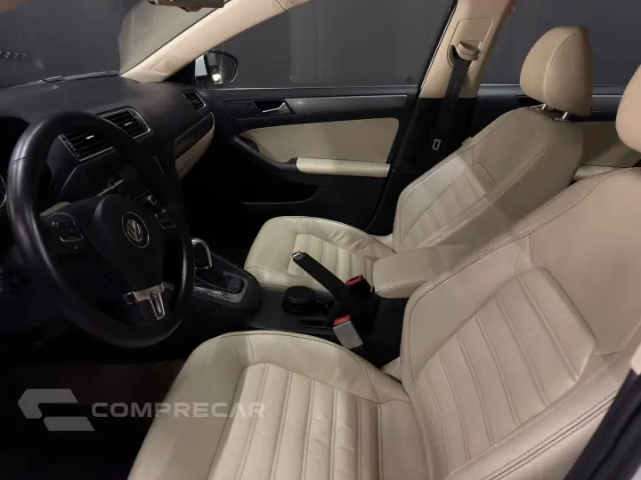 JETTA 2.0 TSI HIGHLINE 200CV GASOLINA 4P TIPTRONIC