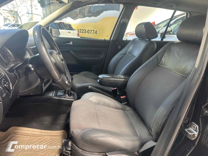 GOLF 1.6 MI SPORTLINE 8V FLEX 4P MANUAL