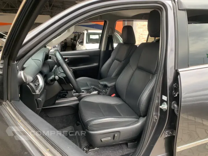 Hilux SW4 SRX 4x4 2.8 TDI 16V Dies. Aut.