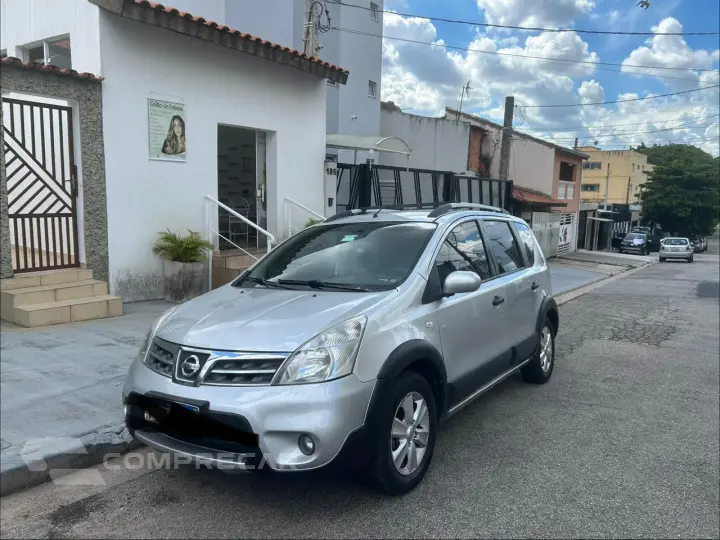 LIVINA 1.8 SL X-gear 16V