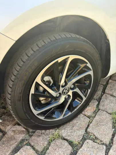 YARIS 1.5 16V Sedan XLS