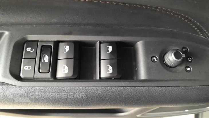 COMMANDER 1.3 T270 TURBO FLEX LIMITED AT6