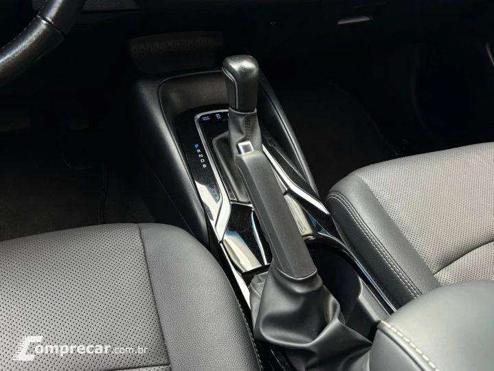 COROLLA 1.8 VVT-I Hybrid Altis