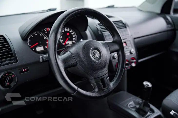 Polo Sedan 1.6 Mi Total Flex 8V 4p