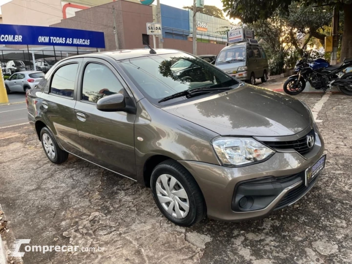ETIOS 1.5 X Plus Sedan 16V