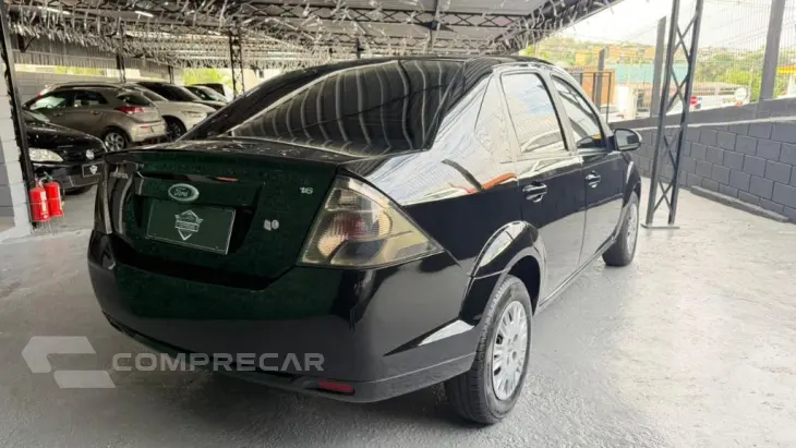 Fiesta Sedan 1.6 16V Flex Mec.