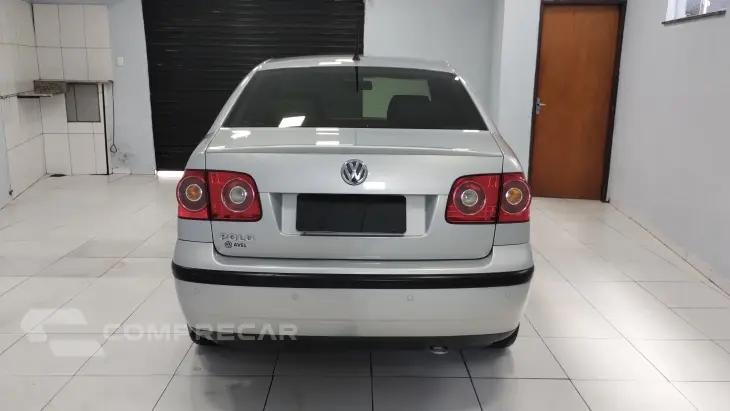 POLO SEDAN 1.6 MI 8V