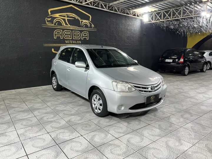 ETIOS 1.3 XS 16V FLEX 4P MANUAL