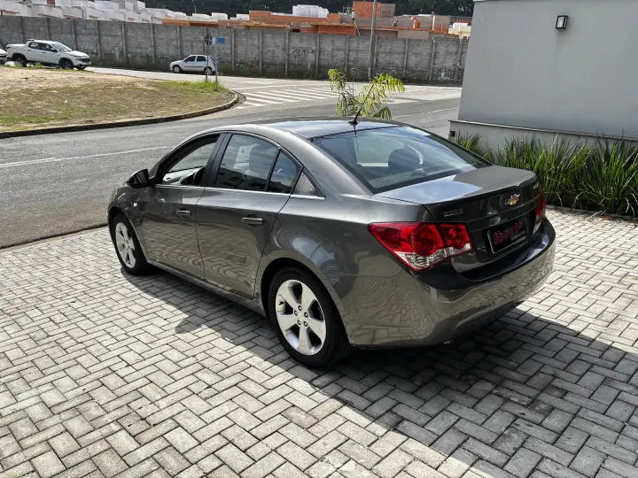 CRUZE 1.8 LT 16V
