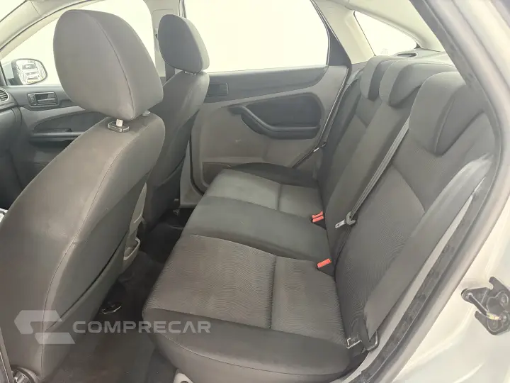 FOCUS 1.6 SE Sedan 16V