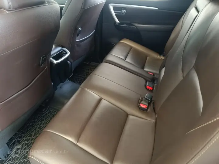 HILUX SW4 2.8 SRX 4X4 16V TURBO INTERCOOLER 4P AUTOMÁTICO