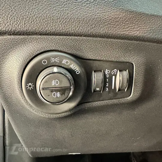 COMPASS LONGITUDE 2.0 4x2 Flex 16V Aut.