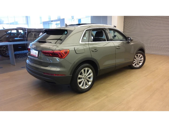 Q3 1.4 35 TFSI FLEX PRESTIGE PLUS S TRONIC