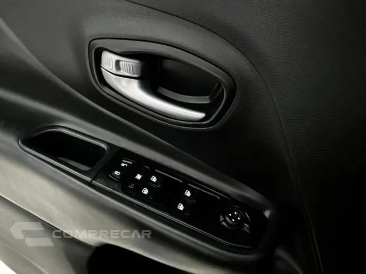 Renegade Longitude 1.8 4x2 Flex 16V Aut.