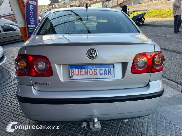 POLO SEDAN - 1.6 MI 8V 4P MANUAL