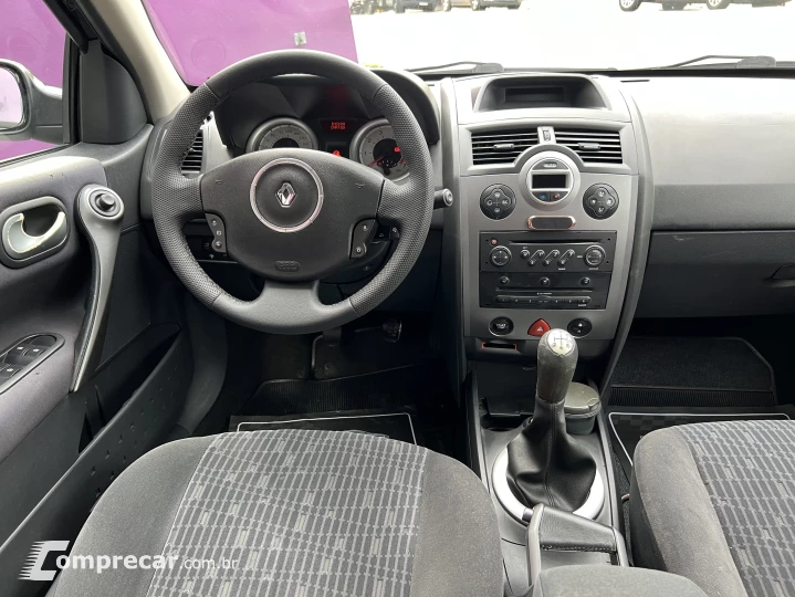 MÉGANE 1.6 Dynamique Grand Tour 16V