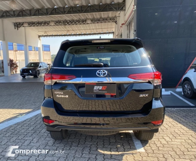 HILUX SW4 2.7 SR 4X2 16V