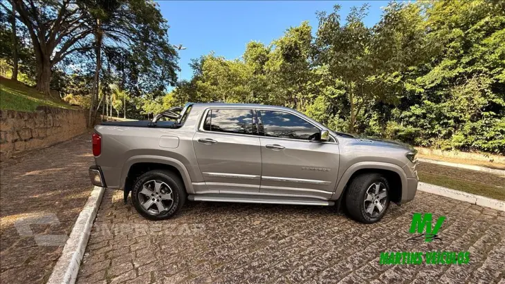 RAMPAGE 2.0 TURBO DIESEL LARAMIE 4X4 AUTOMÁTICO