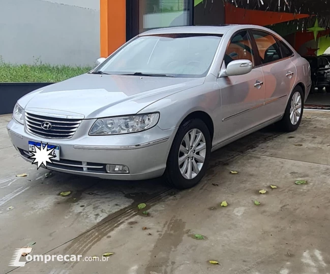 AZERA 3.3 MPFI GLS Sedan V6 24V