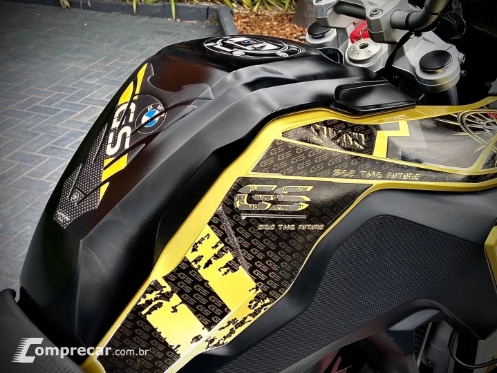 F750 GS SPORT