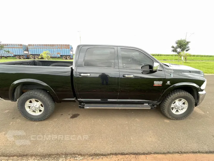 RAM 6.7 2500 Laramie 4X4 CD I6