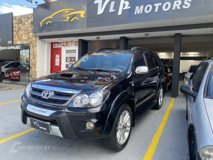 HILUX 2.8 SW4 4X4 8V