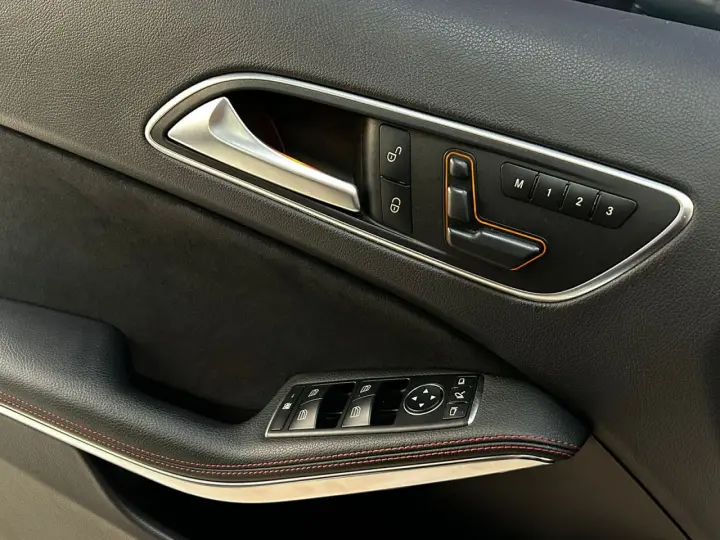 GLA-250 Sport  2.0 16V 211cv Aut.