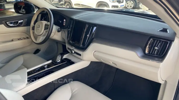 VOLVO XC60 2.0 T8 RECHARGE INSCRIPTION EXPRESSION AWD