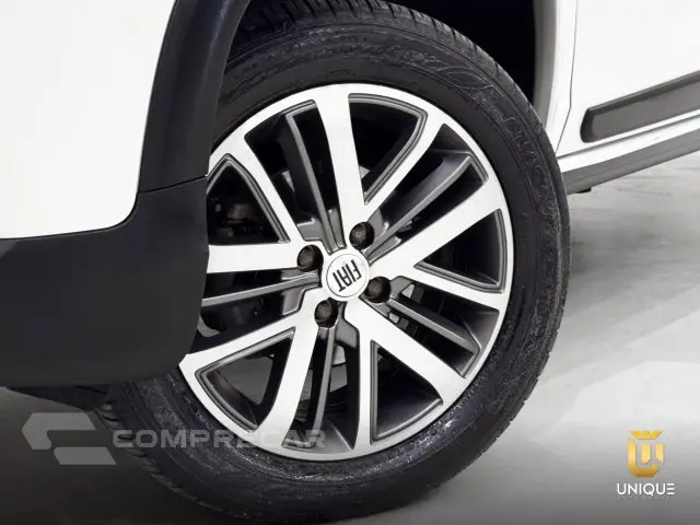 STRADA - 1.3 FIREFLY VOLCANO CD CVT