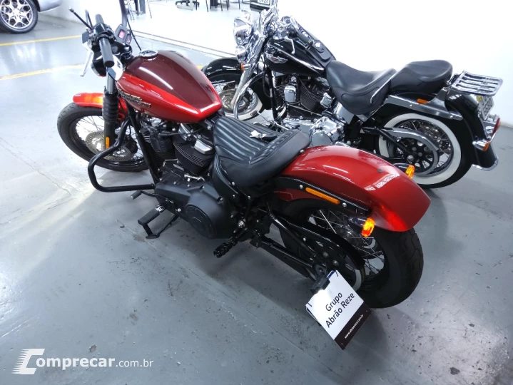 SOFTAIL STREET BOB