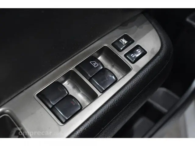 TIIDA - 1.8 SL 16V 4P AUTOMÁTICO