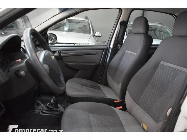 CELTA - 1.0 MPFI LT 8V 4P MANUAL