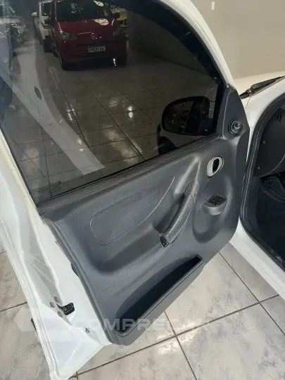 CELTA 1.0 MPFI Life 8V