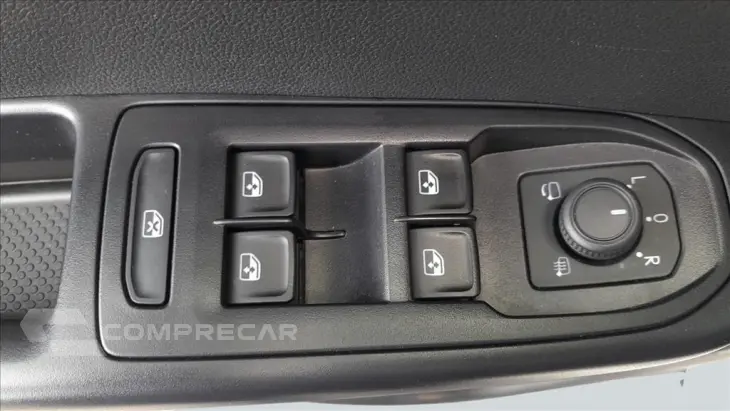 TAOS 1.4 250 TSI TOTAL FLEX HIGHLINE AUTOMÁTICO