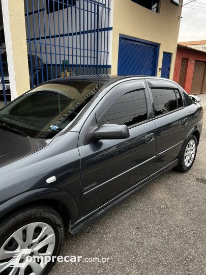 ASTRA 2.0 MPFI Advantage 8V