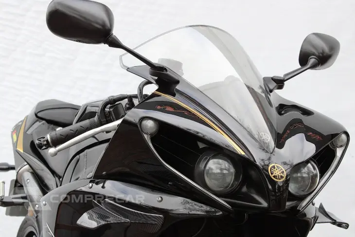 YAMAHA YZF R1