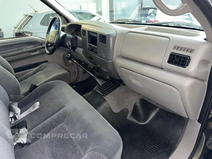 F250 XLT 4.2 6C