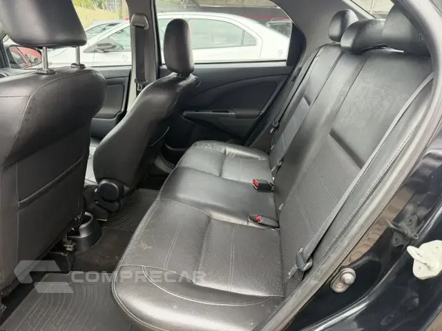 ETIOS SEDAN - 1.5 PLATINUM SEDAN 16V 4P AUTOMÁTICO