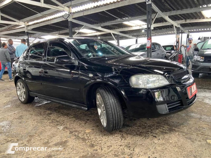 ASTRA HATCH ADVANTAGE 2.0 4P