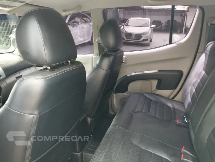 L 200 Triton 3.5 V6 HPE 4X4 FLEX CABINE DUPLA