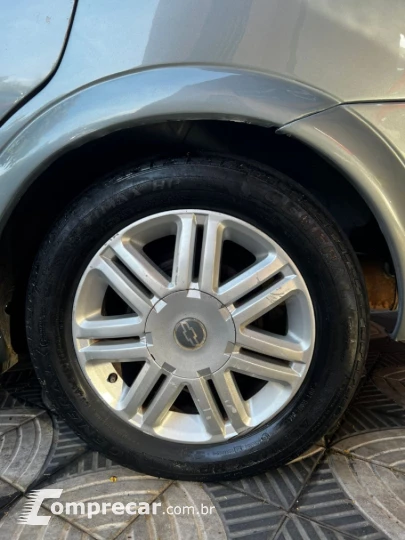 ASTRA 2.0 MPFI CD Sedan 8V