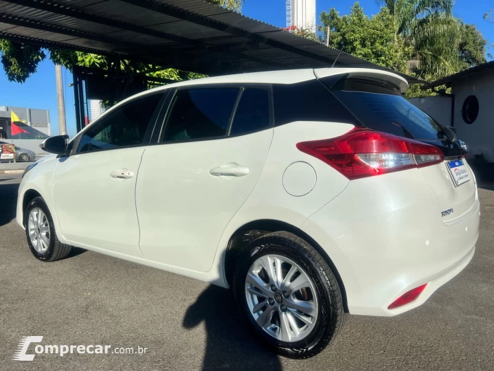 Yaris Hatch 1.3 16V 4P FLEX XL PLUS TECH MULTIDRIVE AUTOMÁTI