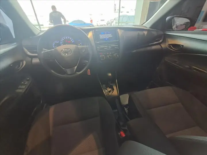 YARIS 1.5 16V FLEX XL MULTIDRIVE